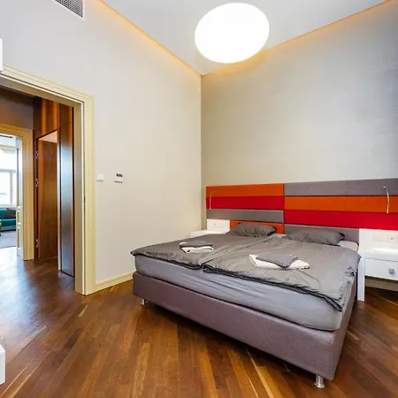 Bellevue Apartment