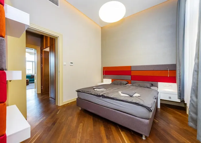 Bellevue Apartment